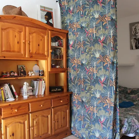T1 Avec Parking Proche Plage Et Commerces - 4alb22 * Saint-Cyprien (Pyrenees-Orientales)